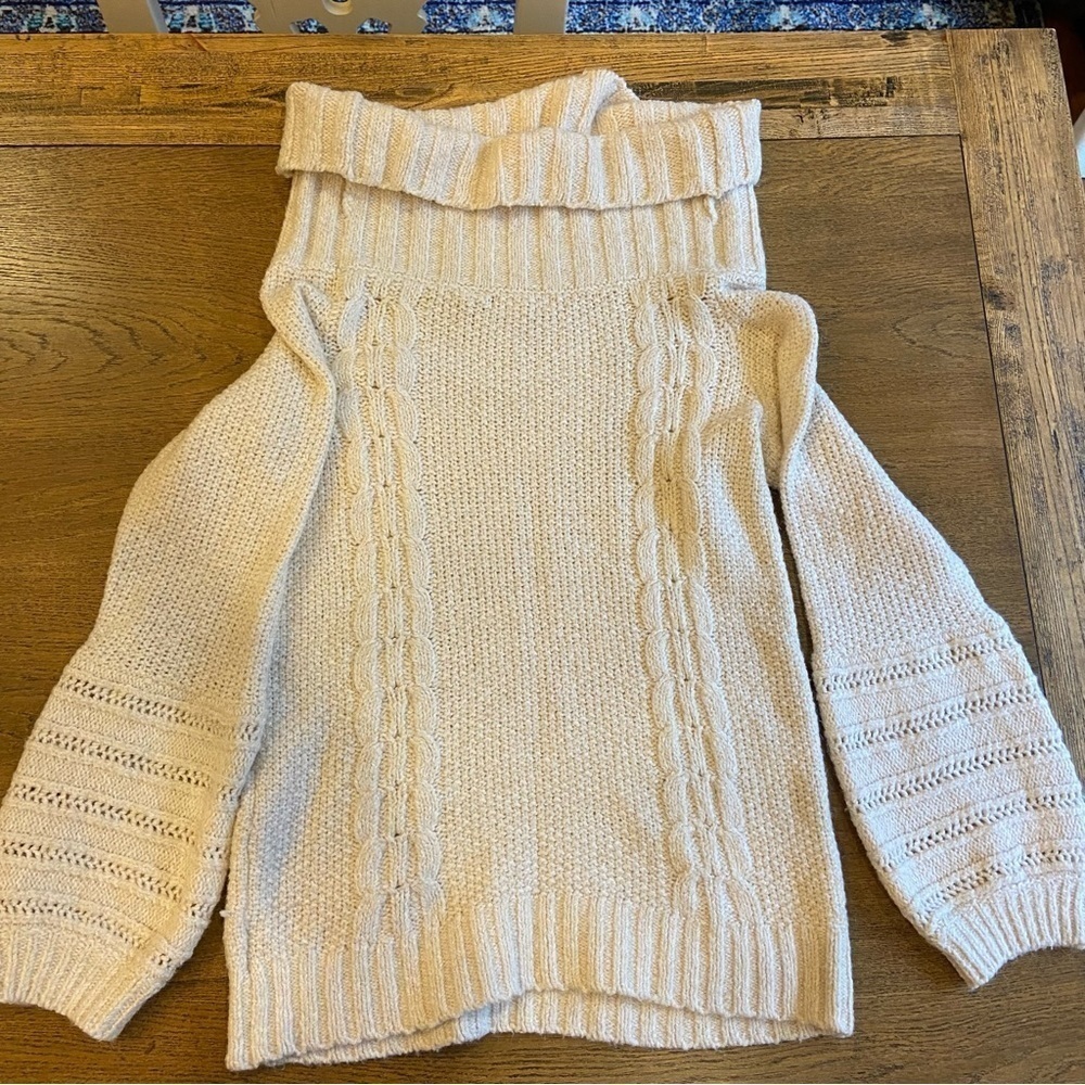 Anthropologie Sleeping On Snow Cream Sweater Medium 6% Alpaca Chunky Knit